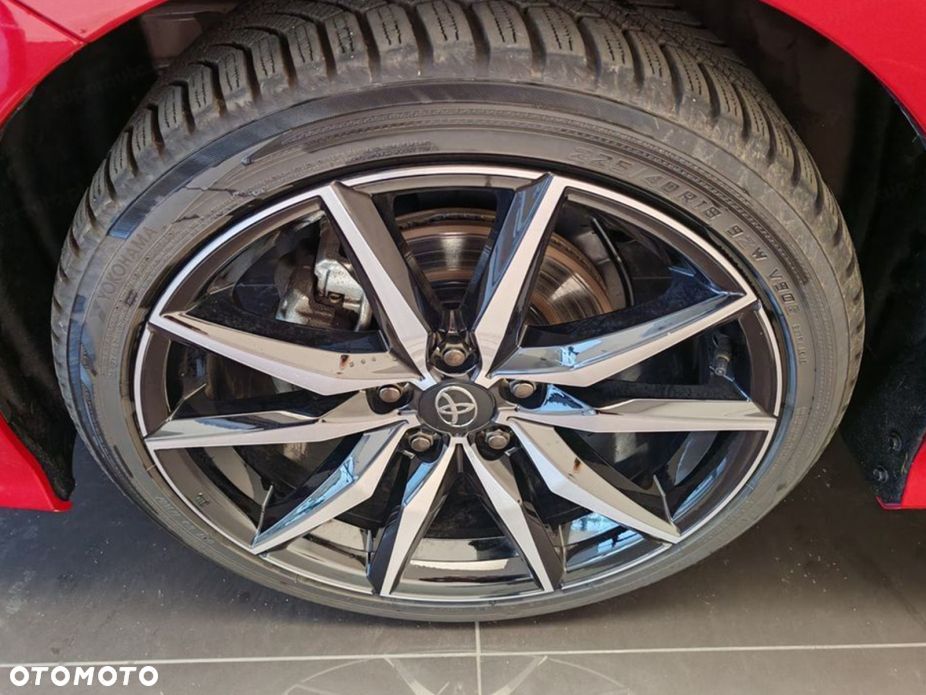 Toyota Corolla 1.8 Hybrid GR Sport - 12