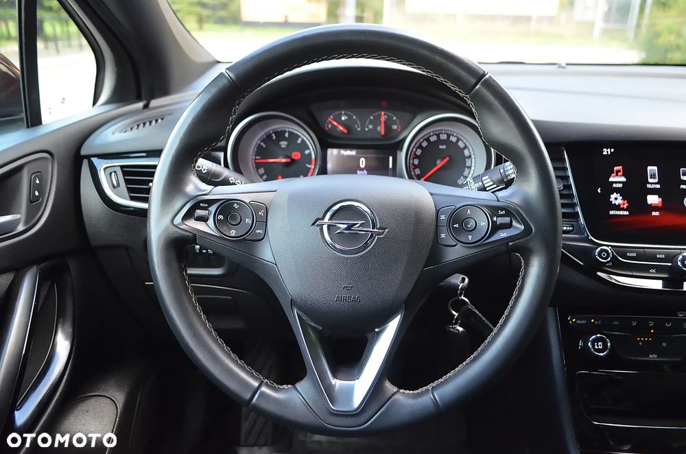 Opel Astra 1.4 T Dynamic - 11