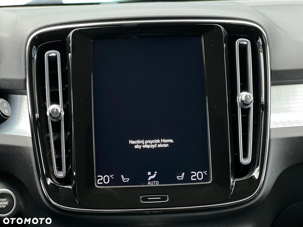 Volvo XC 40 T3 Momentum Pro - 27