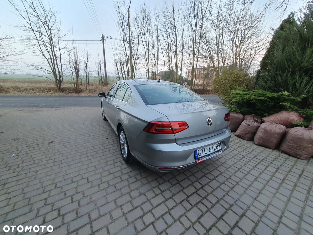 Volkswagen Passat 2.0 TDI SCR DSG Highline - 5