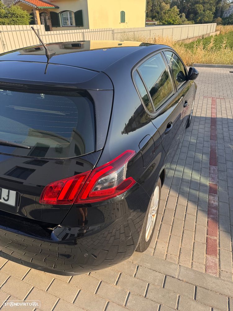 Peugeot 308 BlueHDi FAP 130 EAT8 Stop & Start Allure Pack - 4