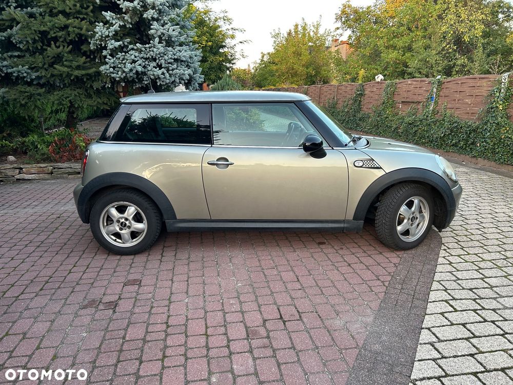 MINI ONE - 17