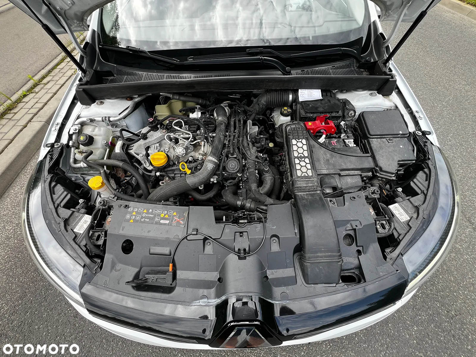 Renault Megane Grandtour TCe 140 GPF EDC BUSINESS EDITION - 14
