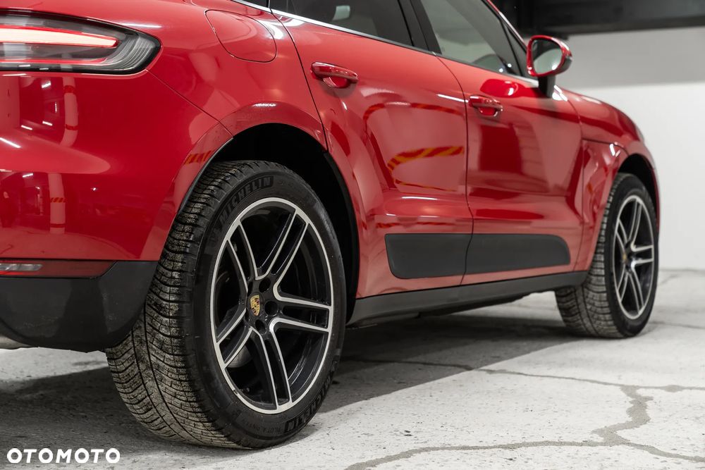 Porsche Macan Standard - 16