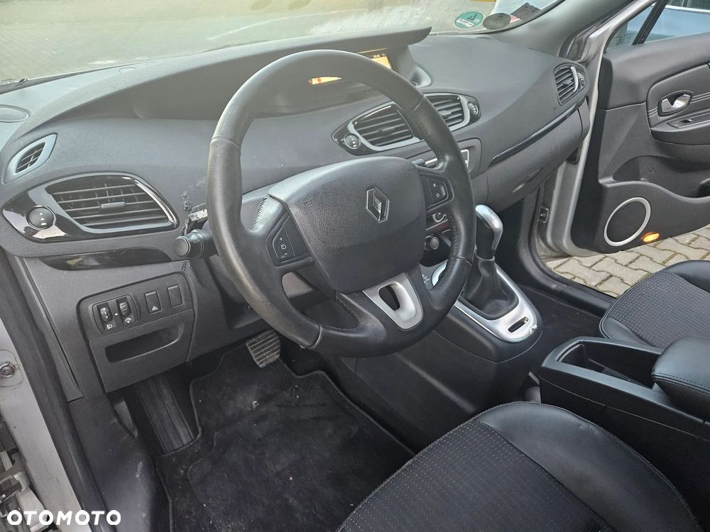 Renault Scenic 2.0 16V 140 CVT Dynamique - 12
