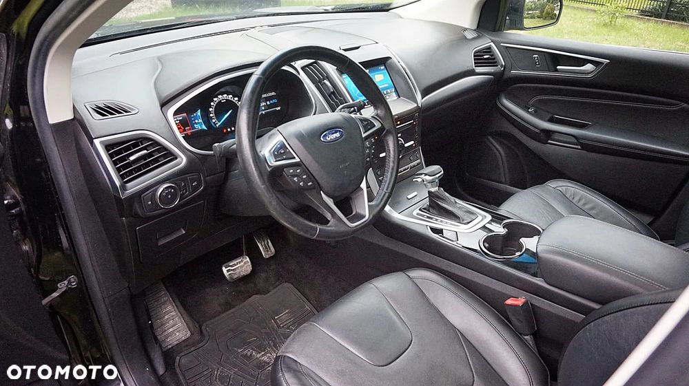 Ford Edge - 8