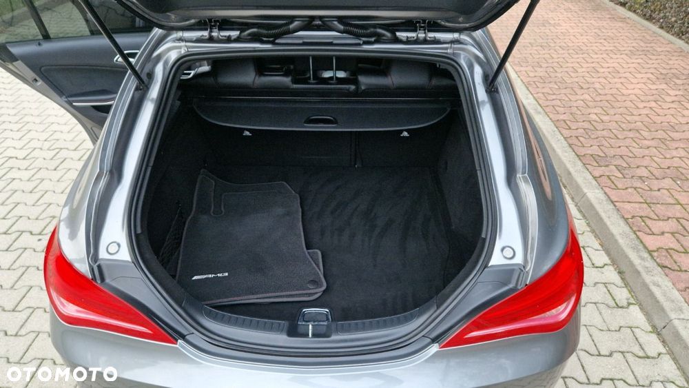 Mercedes-Benz CLA - 16