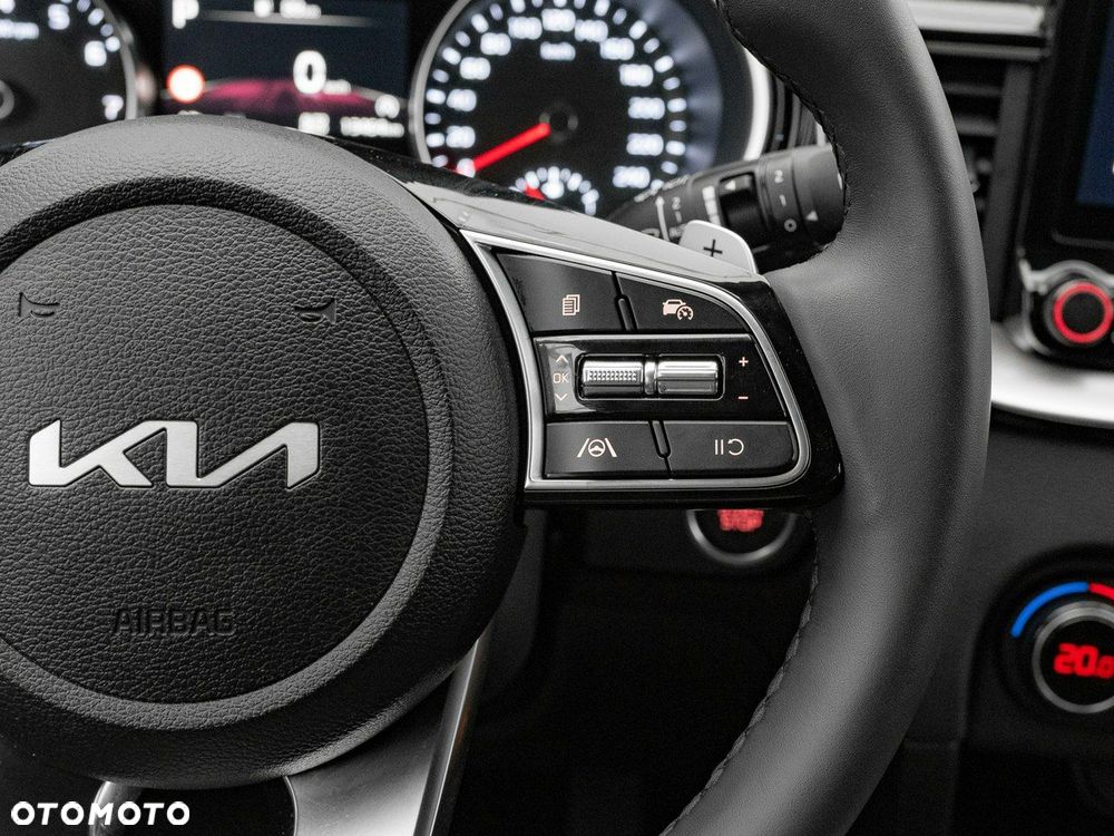 Kia Ceed 1.5 T-GDI Tribute DCT - 18