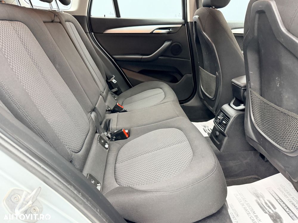 BMW X1 sDrive18d Sport Line - 7