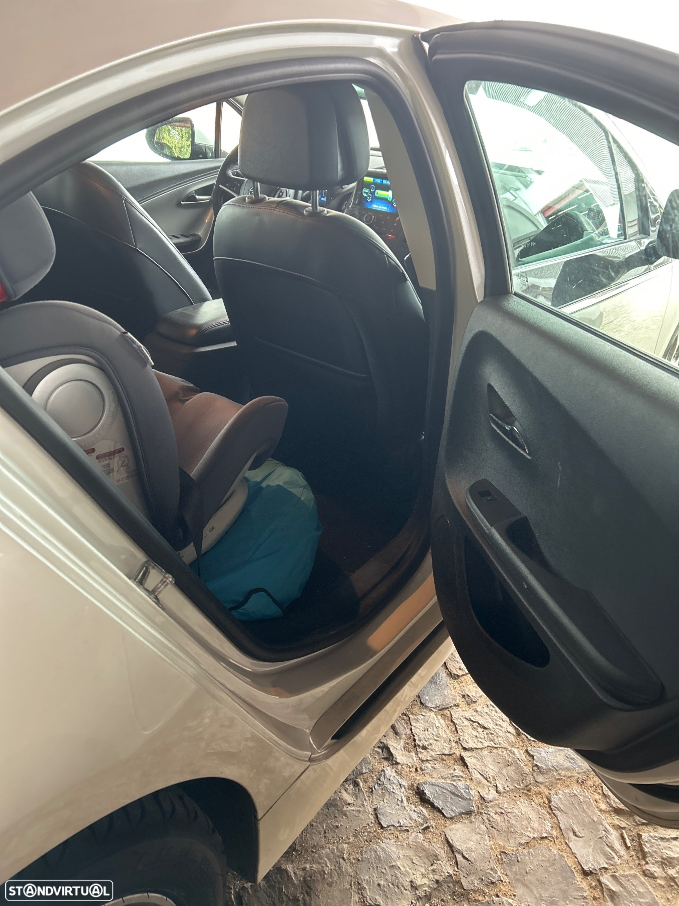 Opel Ampera - 8