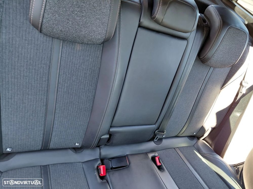 Peugeot 3008 2.0 BlueHDi GT Line EAT8 - 28