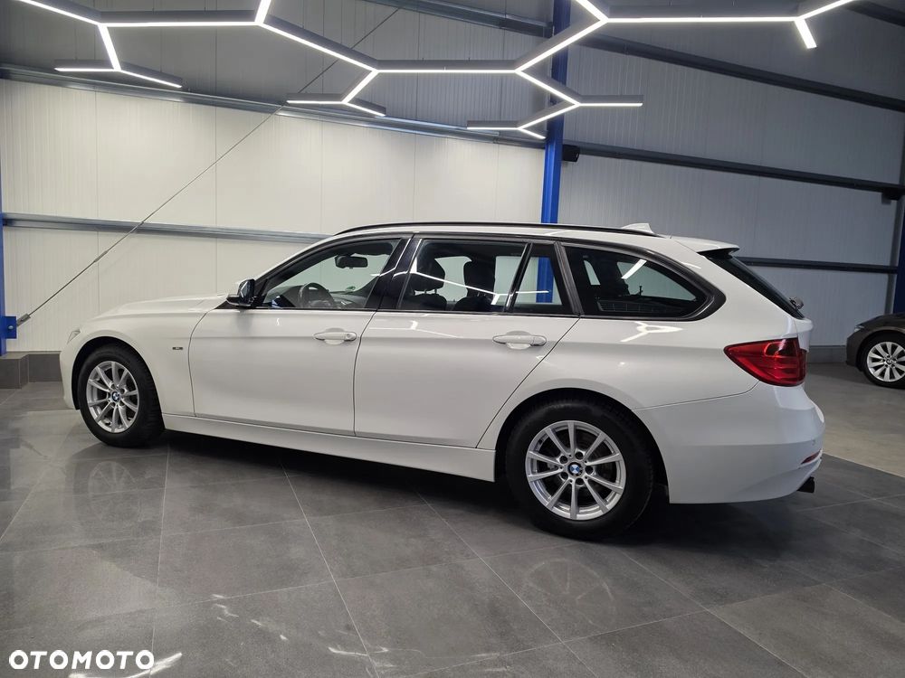 BMW Seria 3 316i Sport Line - 11
