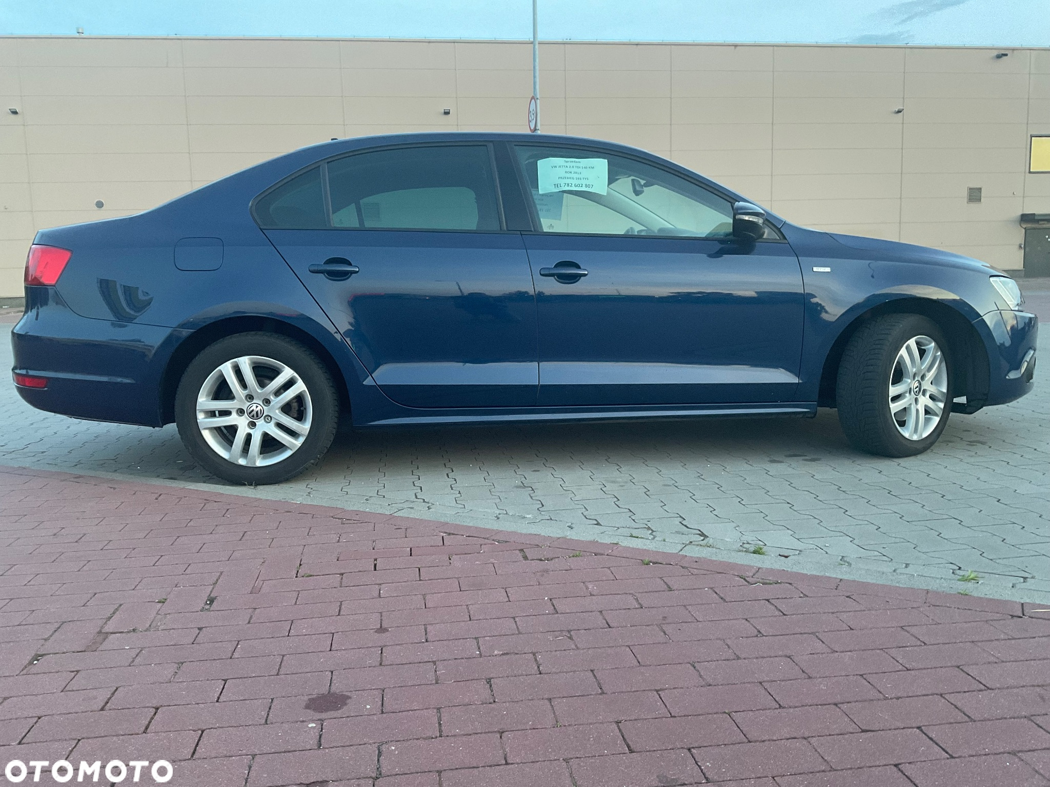 Volkswagen Jetta 2.0 TDI Life - 2
