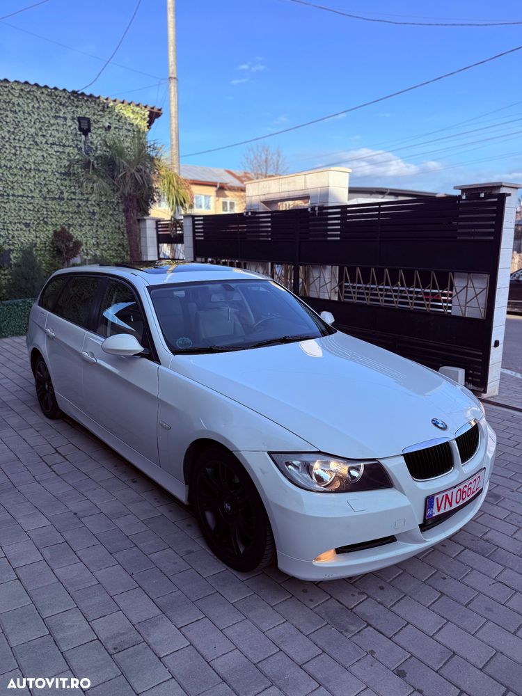 BMW Seria 3 318i - 3