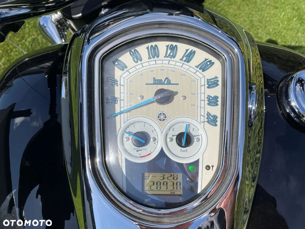 Yamaha XV - 13