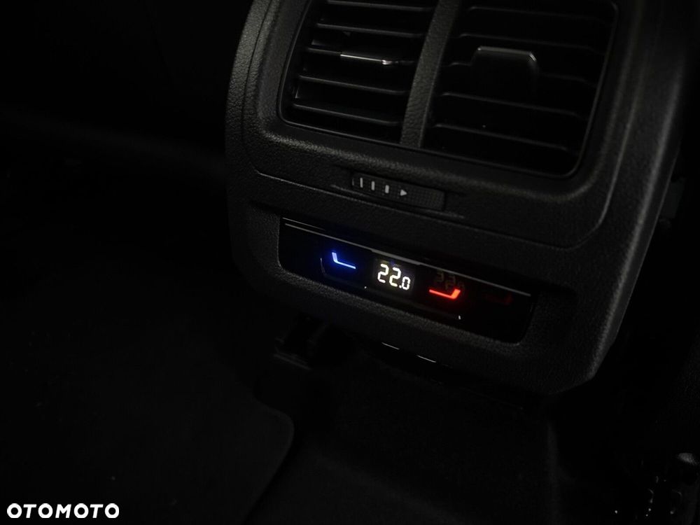 Volkswagen Touran 2.0 TDI BMT SCR Comfortline Plus - 18