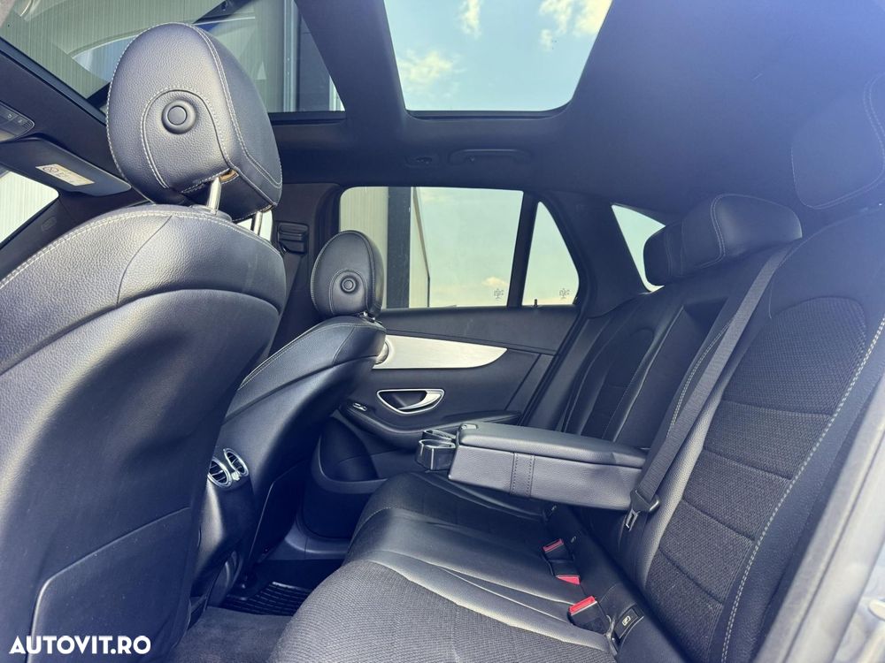 Mercedes-Benz GLC - 34