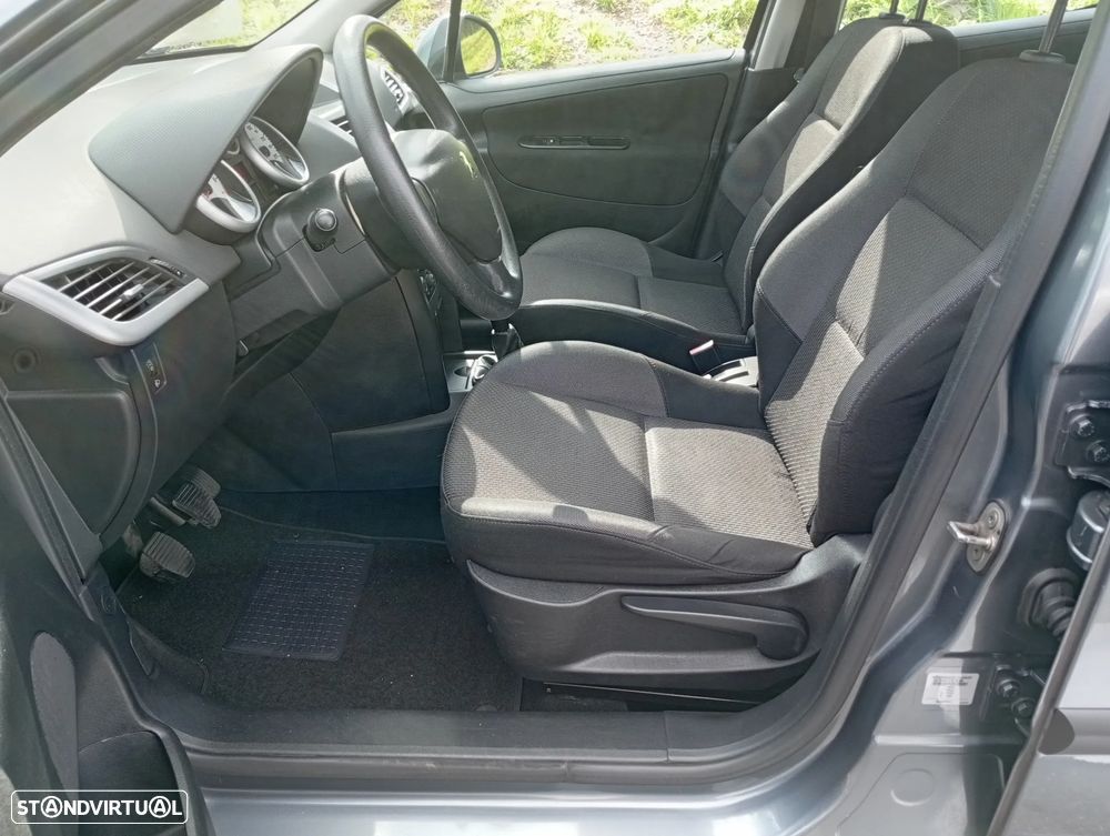 Peugeot 207 1.4 VTi Allure - 8