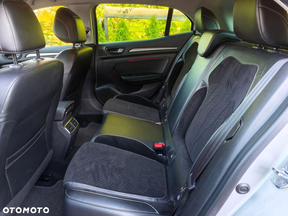 Renault Megane ENERGY dCi 110 Start & Stop Bose Edition - 24