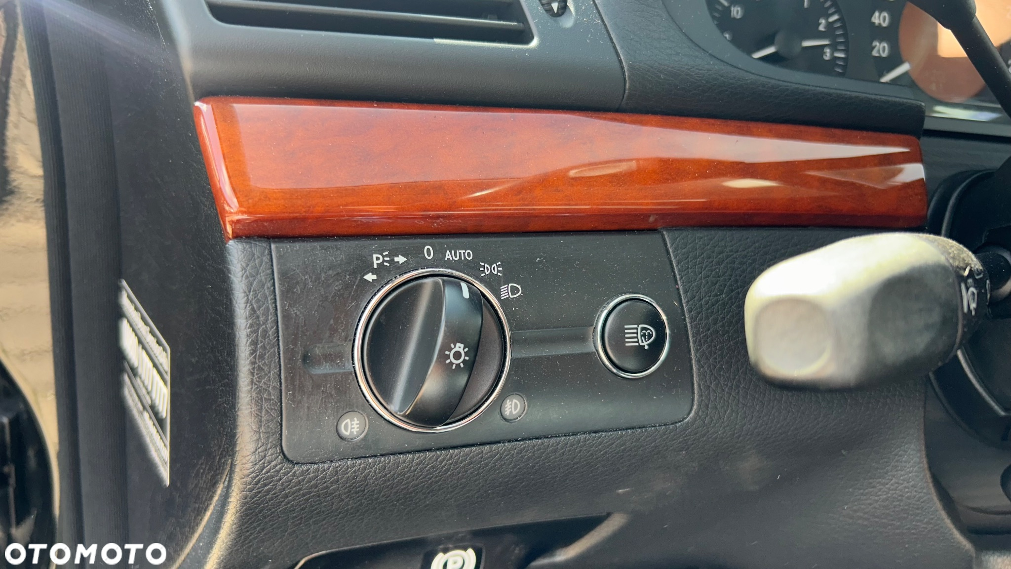 Mercedes-Benz Klasa E 200 T Kompressor Automatik Elegance - 28
