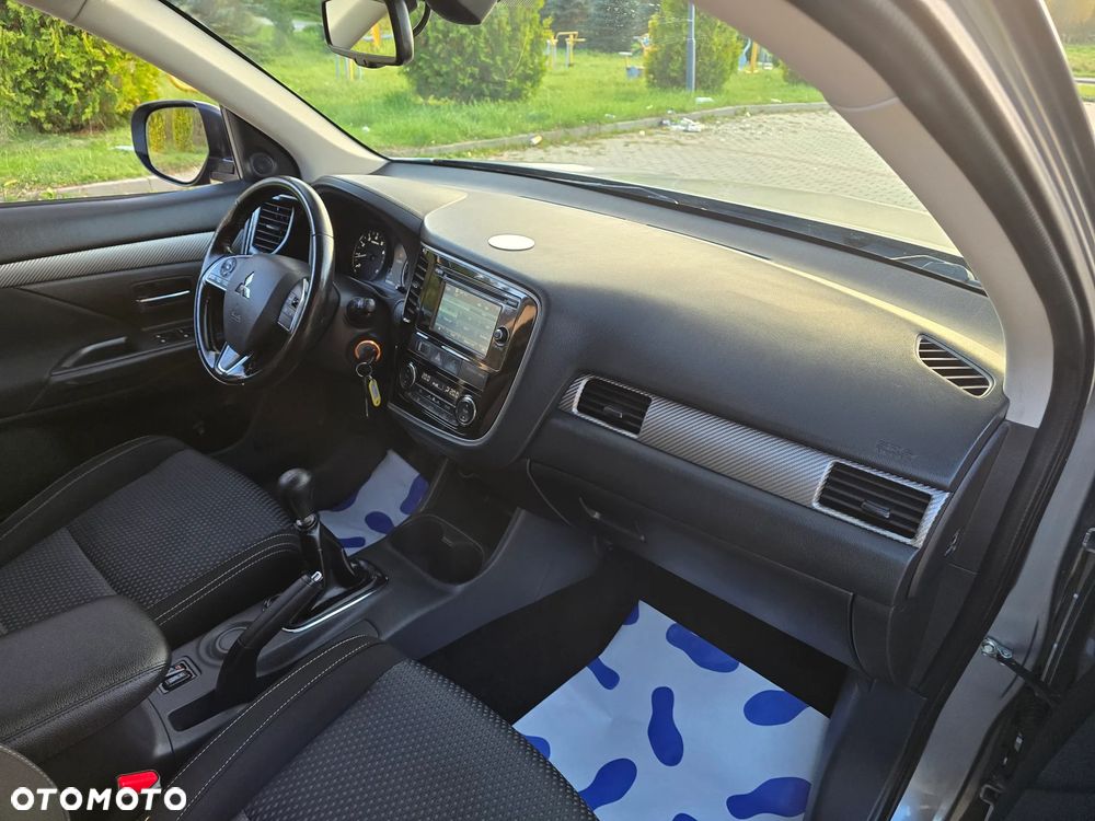 Mitsubishi Outlander 2.0 2WD Edition - 30