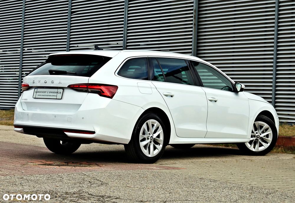 Skoda Octavia 1.5 TSI Selection - 11