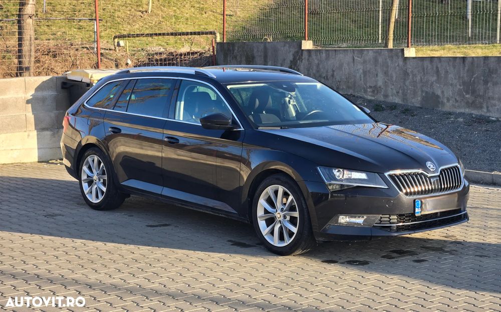Skoda Superb 2.0 TDI DSG Style - 4