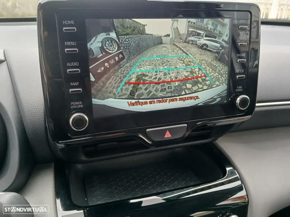 Toyota Yaris Cross 1.5 HDF Comfort Plus - 34