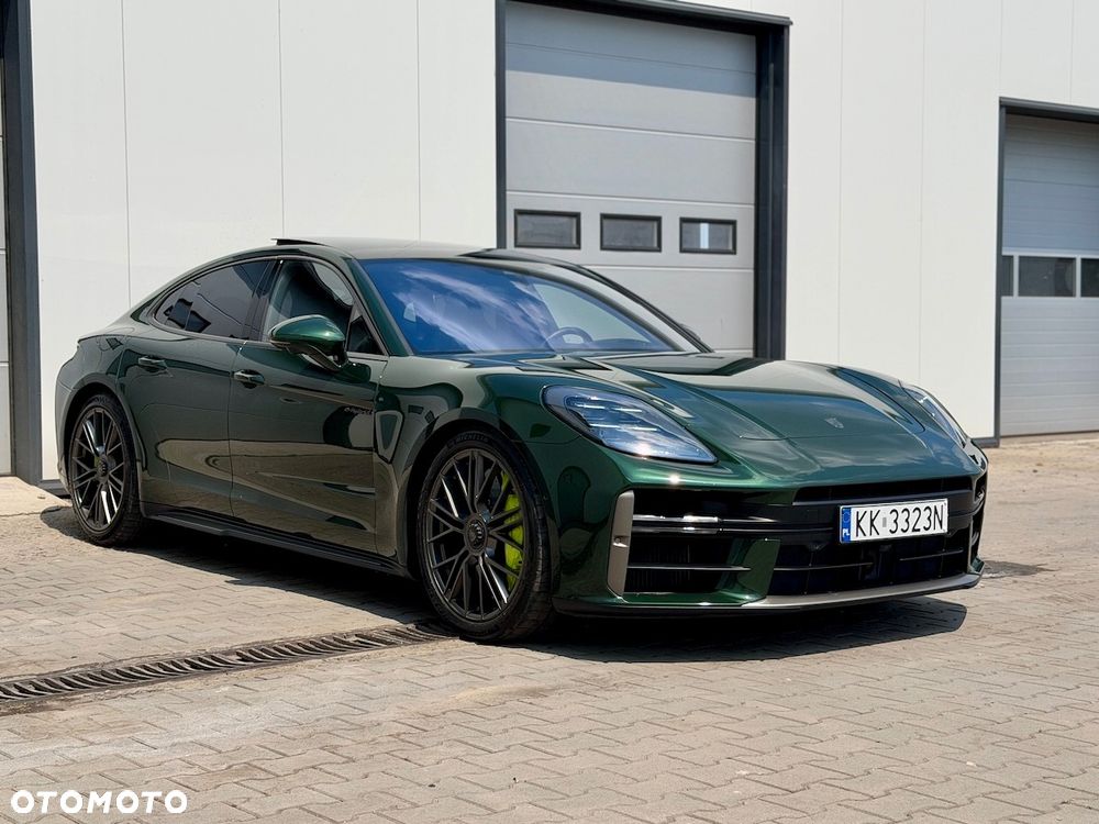 Porsche Panamera Turbo E-Hybrid PHEV - 1