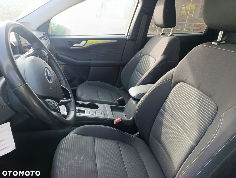 Ford Kuga 2.5 Duratec FHEV TITANIUM - 11