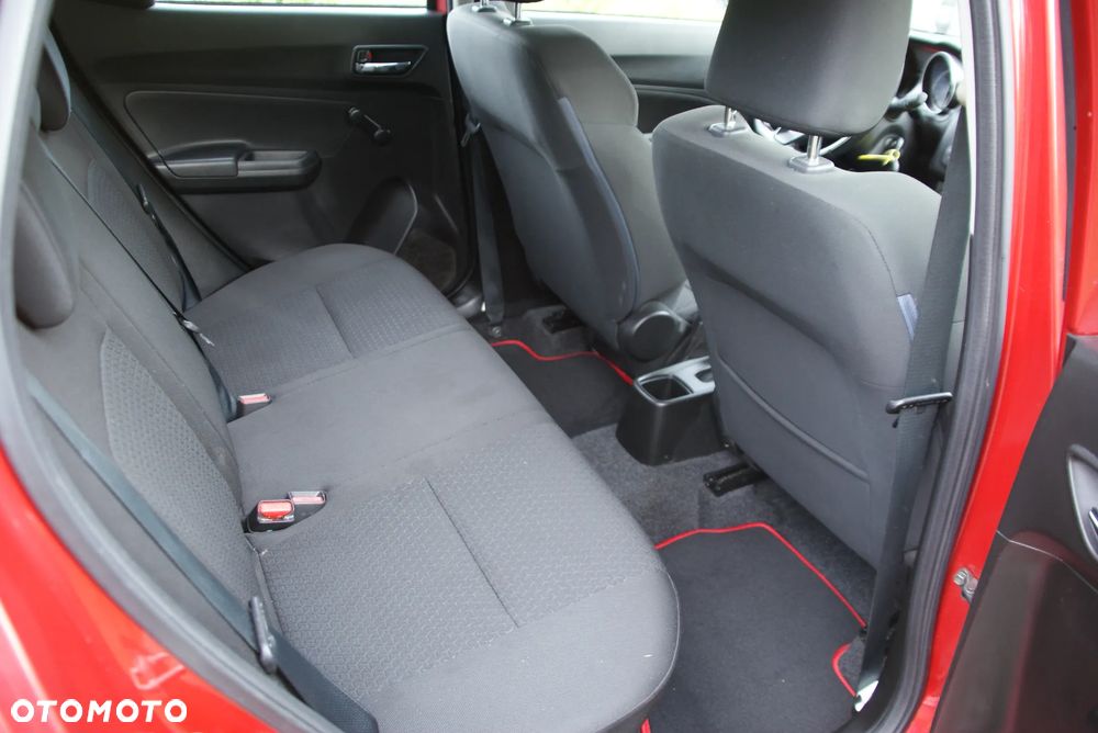 Suzuki Swift - 12