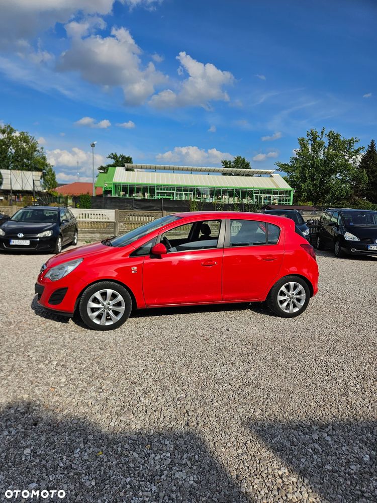 Opel Corsa 1.2 16V Essentia - 4