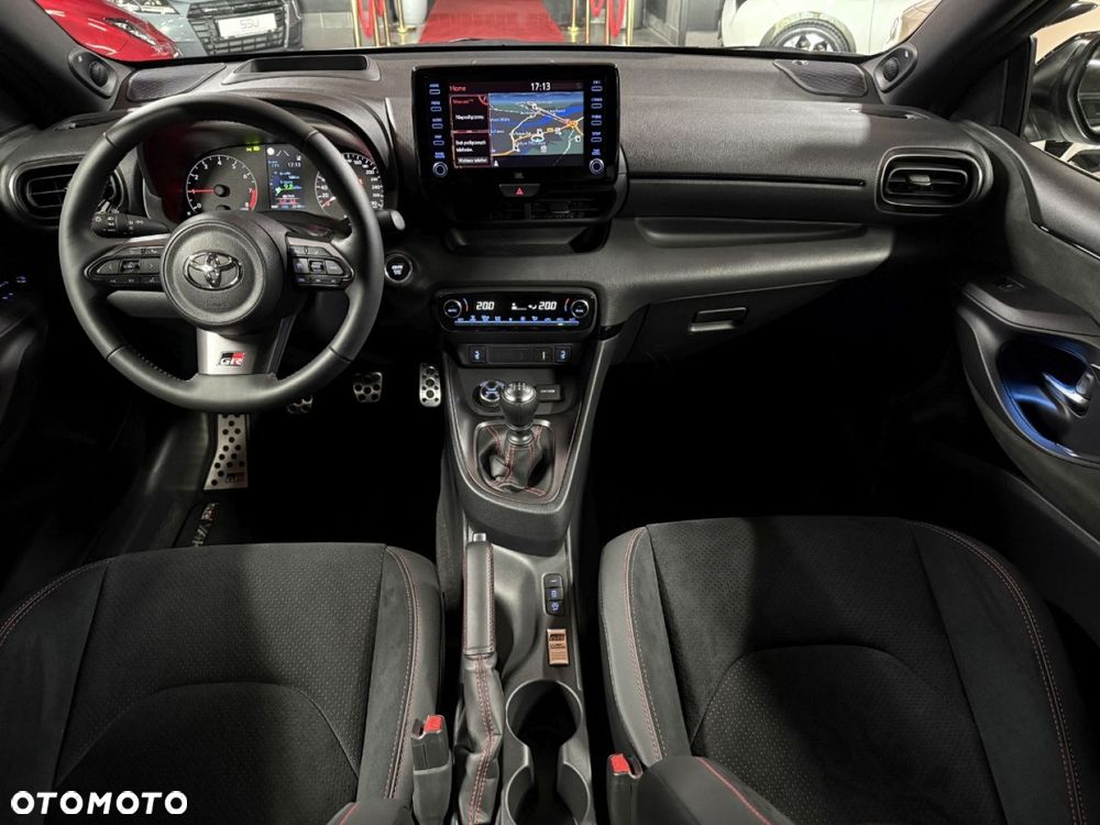 Toyota GR Yaris 1.6 Dynamic - 8