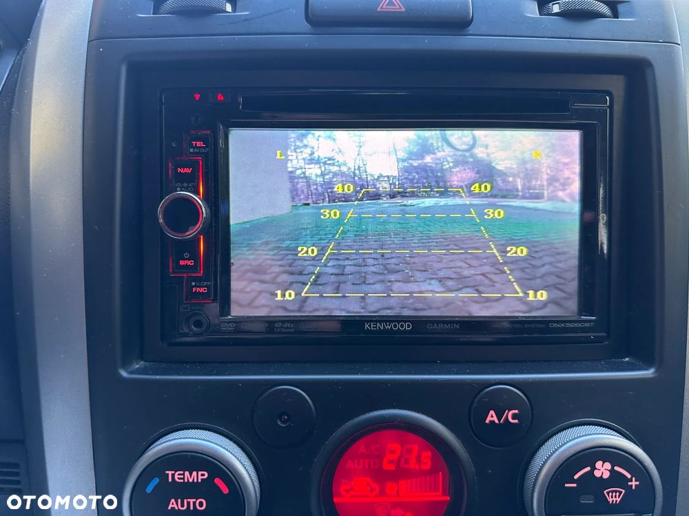 Suzuki Grand Vitara 2.4 De Luxe - 24