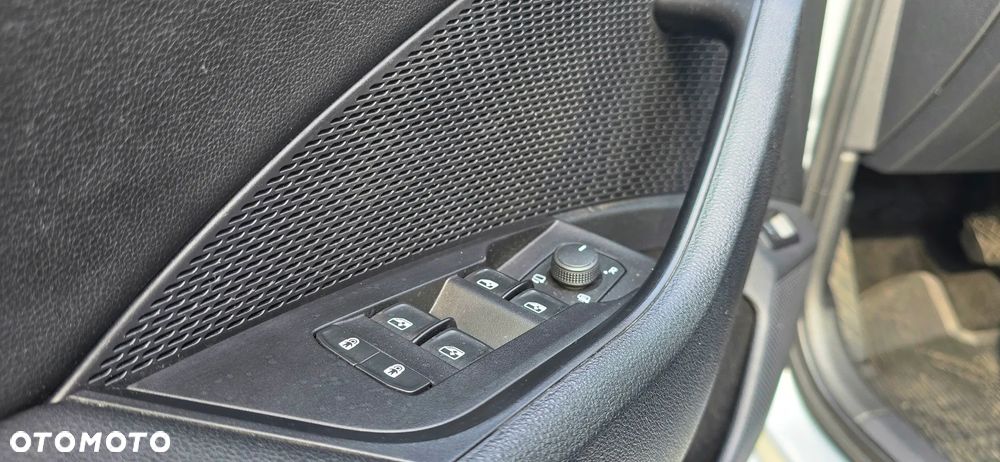 Skoda Octavia 2.0 TDI Ambition DSG - 11