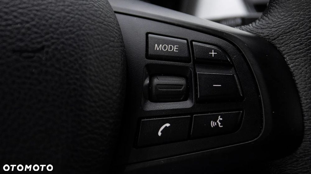 BMW Seria 2 218i GT - 22