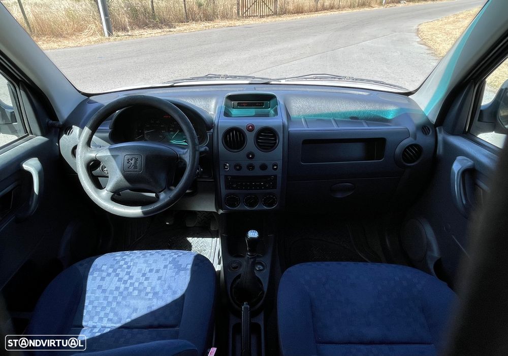 Peugeot Partner 2.0 HDI AC - 12