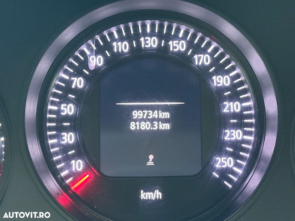 Renault Megane Blue dCi 116 Zen - 8