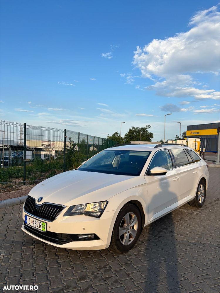 Skoda Superb 2.0 TDI Ambition - 11