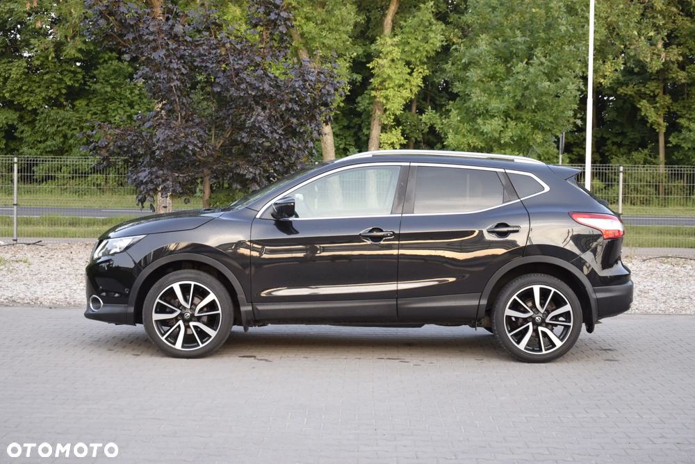 Nissan Qashqai 1.6 dCi Xtronic TEKNA+ - 6