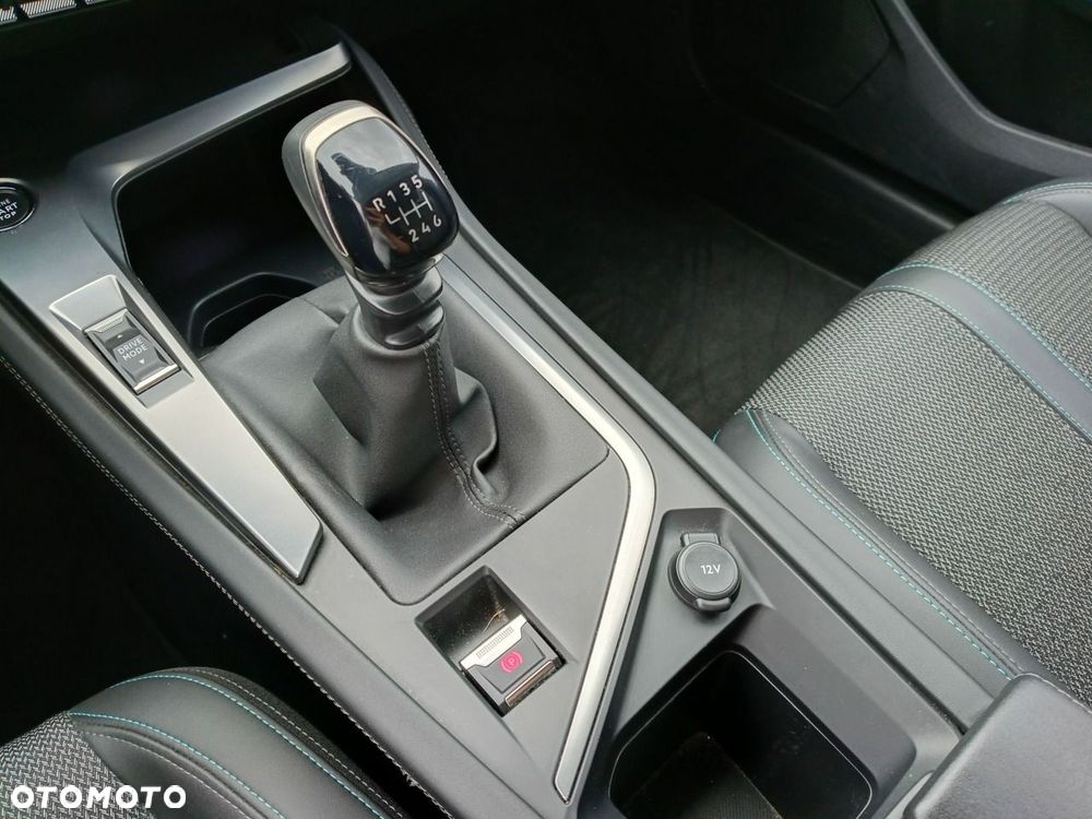 Peugeot 308 - 15