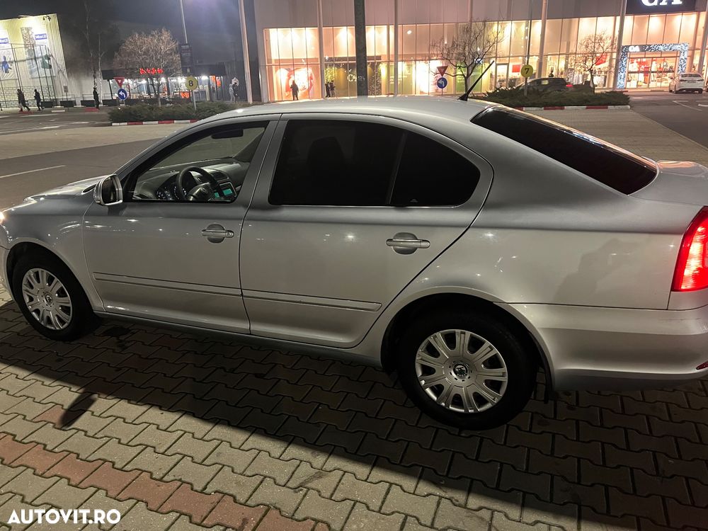 Skoda Octavia 2.0 TDI Ambiente - 6