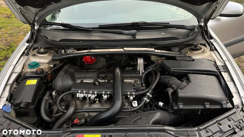 Volvo V70 2.4 - 18