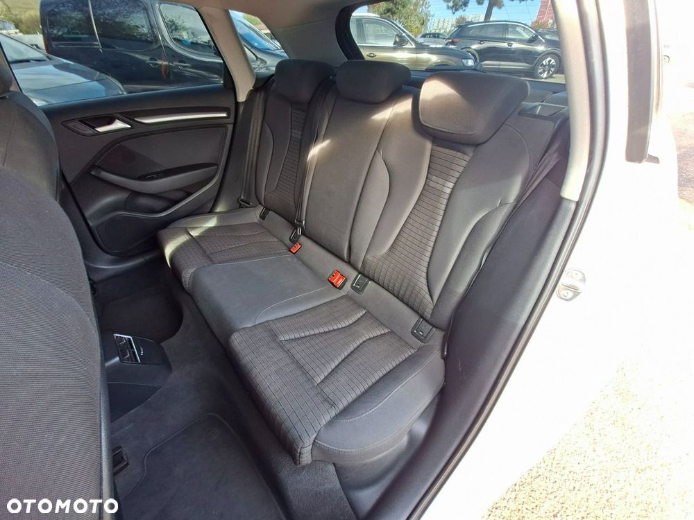 Audi A3 Sportback 1.6 TDI - 25