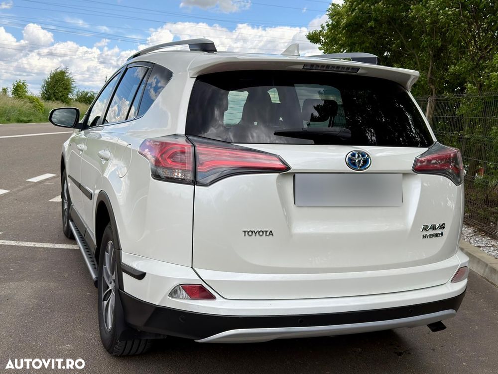 Toyota RAV4 - 4
