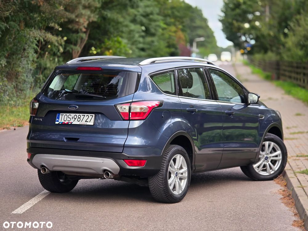 Ford Kuga 1.5 EcoBoost 2x4 Titanium - 5