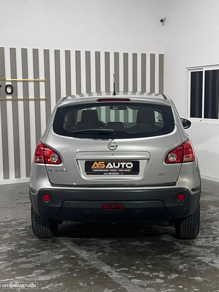 Nissan Qashqai 2.0 dCi Acenta AT FPD - 13