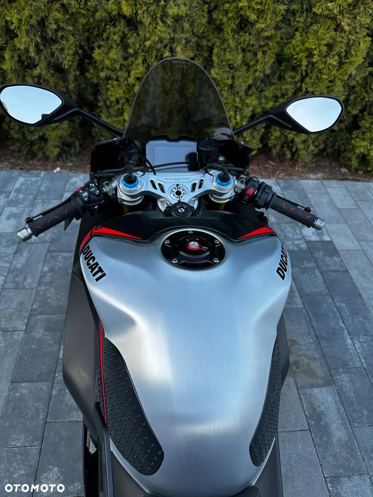 Ducati Panigale V4S - 7