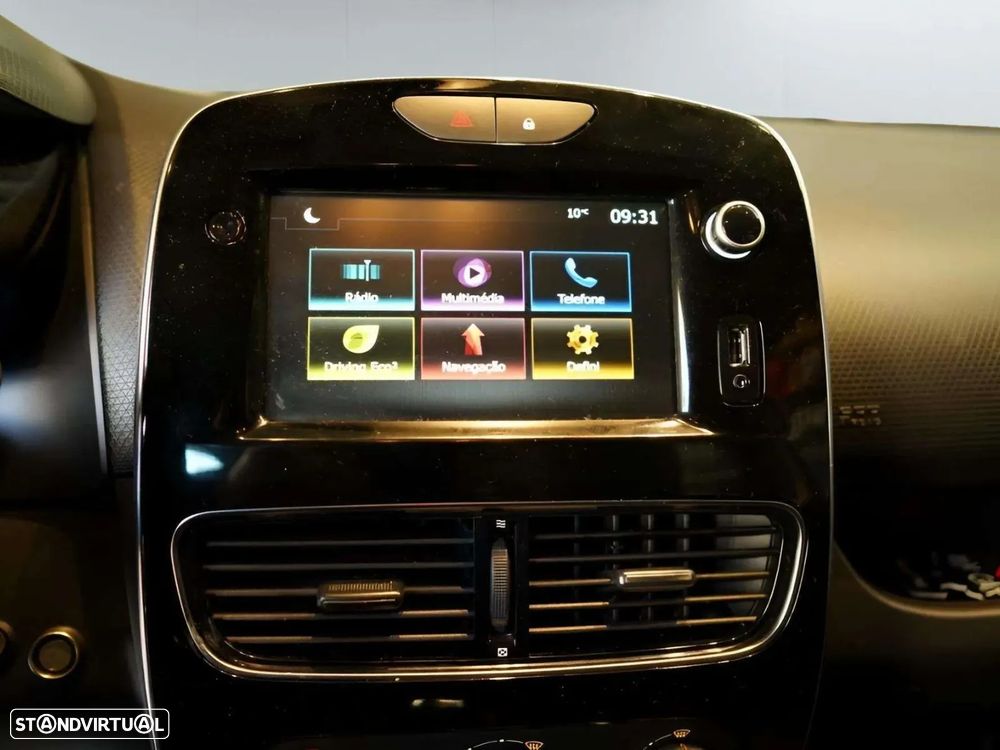 Renault Clio Sport Tourer - 16