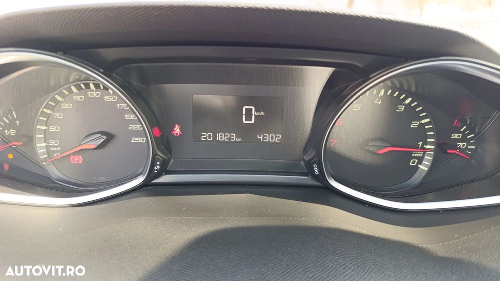 Peugeot 308 PureTech 130 Stop & Start Style - 7